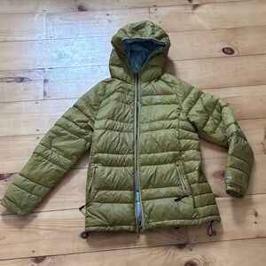 Hooded 100% down puffer jacket